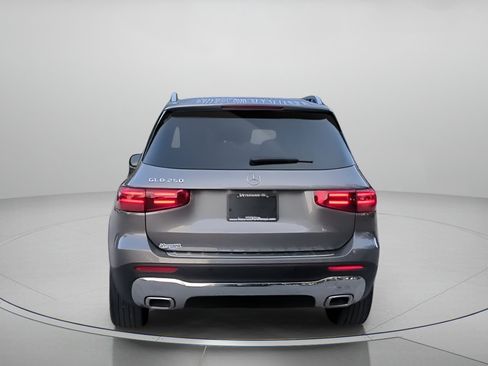 Used 2026 Mercedes-Benz GLB 250 w/ Exclusive Package image 23