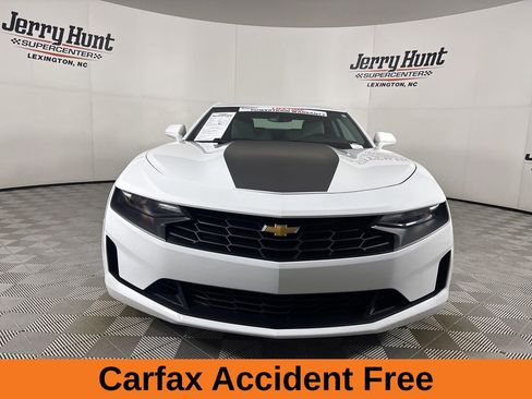 Used 2023 Chevrolet Camaro LT RWD image 3