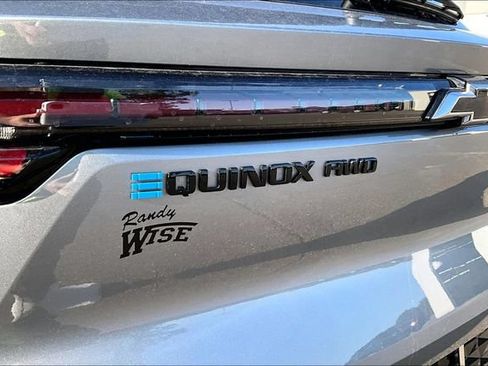 Certified 2025 Chevrolet Equinox EV RS AWD/4WD image 8