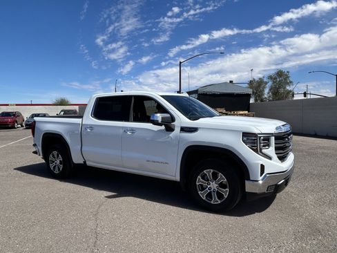Used 2025 GMC Sierra 1500 SLT image 6