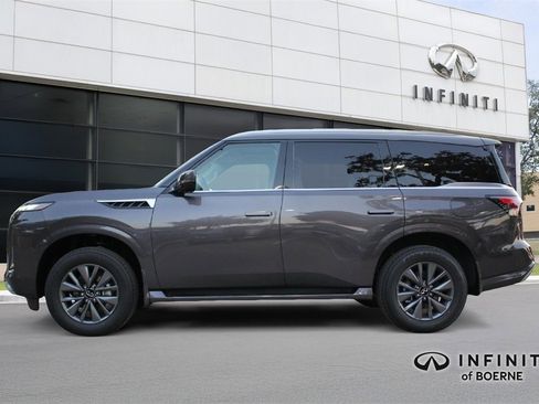 New 2026 INFINITI QX80 Pure image 4