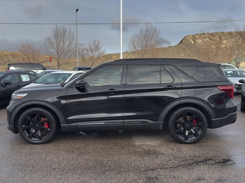 Used 2021 Ford Explorer ST w/ Equipment Group 401A image 2