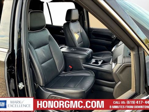 Used 2023 GMC Yukon SLT image 30