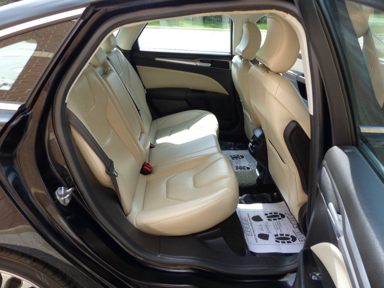 Used 2016 Ford Fusion Titanium FWD image 41