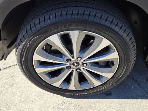 Used 2020 Mercedes-Benz GLE 350 4MATIC image 9