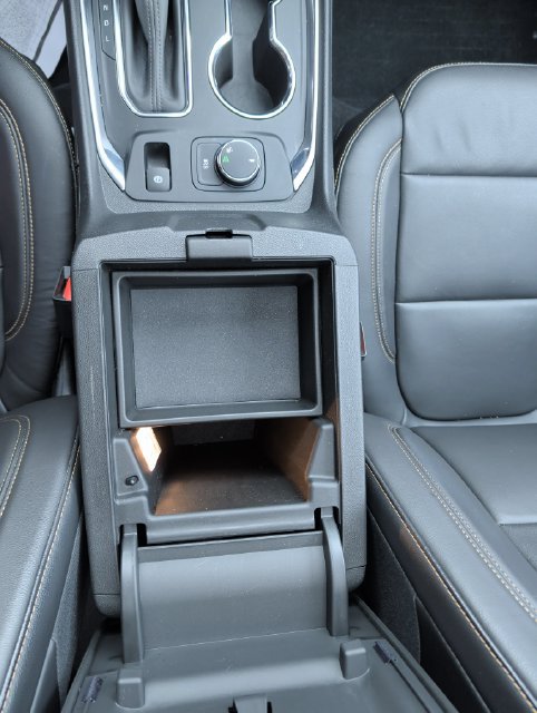 Used 2018 Chevrolet Traverse LT w/ LPO, Floor Liner Package FWD image 25