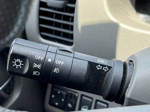 Used 2020 Nissan Frontier SV w/ Midnight Edition Floor Mats AWD/4WD image 22