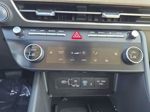 New 2025 Hyundai Sonata SEL image 18