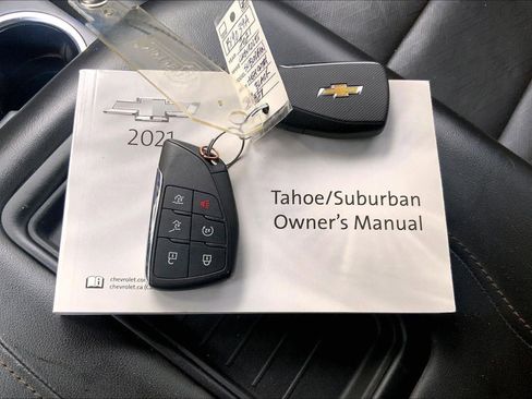 Used 2021 Chevrolet Suburban High Country image 11