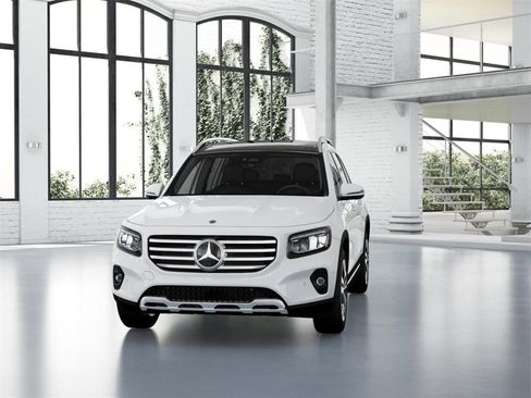 New 2025 Mercedes-Benz GLB 250 4MATIC image 42