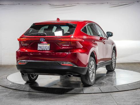 Certified 2024 Toyota Venza Limited AWD/4WD image 5