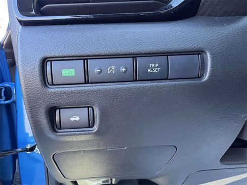 Used 2024 Nissan Sentra SR w/ SR Premium Package image 21