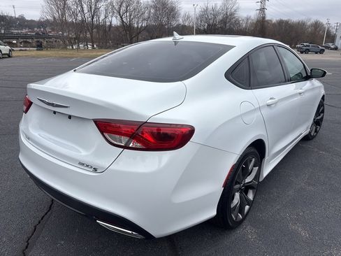 Used 2016 Chrysler 200 S w/ Navigation & Sound Group I image 5