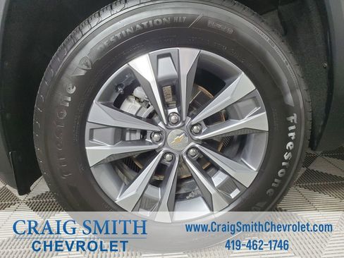 Used 2025 Chevrolet Equinox LT image 32