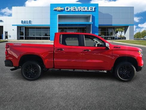 New 2026 Chevrolet Silverado 1500 Custom Trail Boss w/ Turbomax Blackout Package AWD/4WD image 2