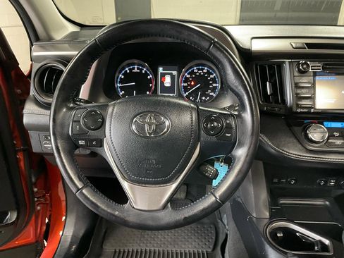 Used 2016 Toyota RAV4 XLE AWD/4WD image 19