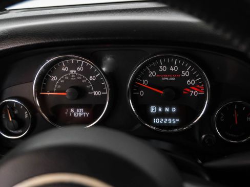 Used 2017 Jeep Wrangler Unlimited Rubicon AWD/4WD image 16