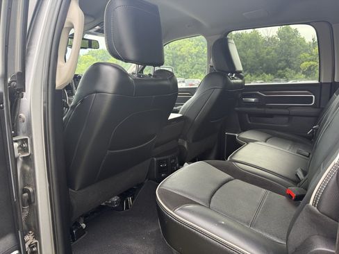 Used 2024 RAM 2500 Laramie AWD/4WD image 19