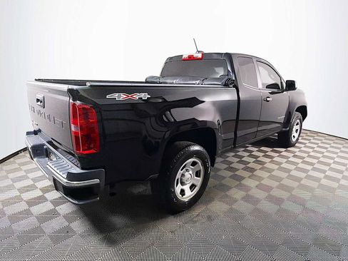 Used 2021 Chevrolet Colorado W/T AWD/4WD image 4