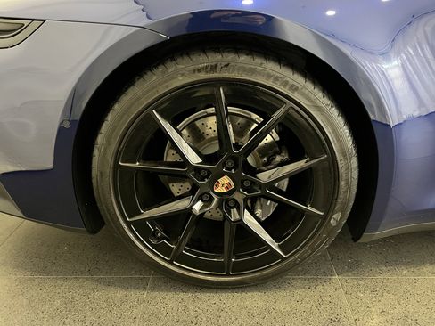 Certified 2025 Porsche 911 Carrera image 12