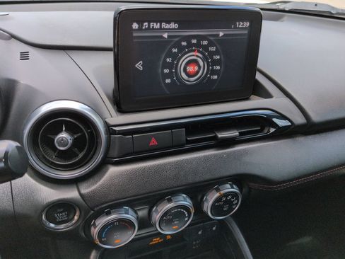 Used 2019 MAZDA MX-5 Miata Grand Touring RWD image 16