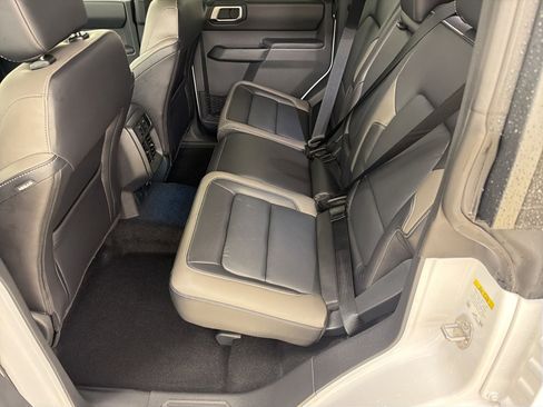New 2026 Ford Bronco Outer Banks AWD/4WD image 13