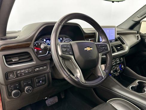 Used 2021 Chevrolet Tahoe Premier w/ Premium Package AWD/4WD image 9