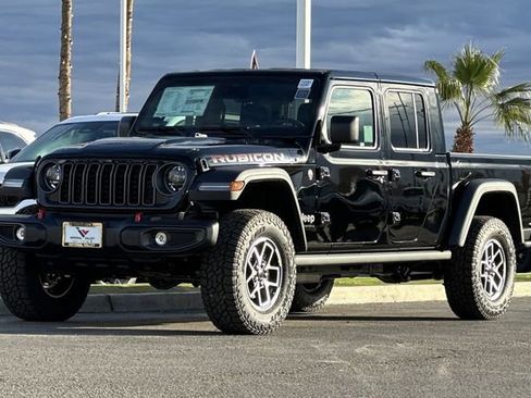 New 2026 Jeep Gladiator Rubicon w/ Steel Power Dome Hood Package AWD/4WD image 11