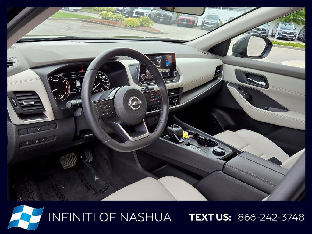 Used 2023 Nissan Rogue SV w/ SV Premium B Package AWD/4WD image 4