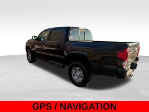 Used 2022 Toyota Tacoma SR image 6