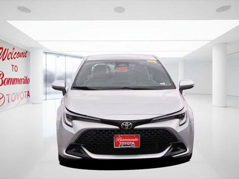 Certified 2023 Toyota Corolla SE w/ SE Premium Package FWD image 4