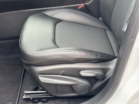 New 2026 Jeep Compass Latitude image 21