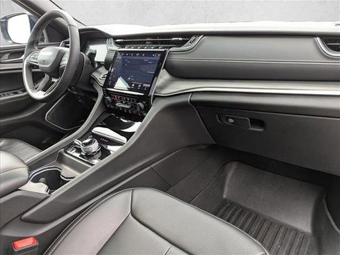 Used 2024 Jeep Grand Cherokee Limited 4xe image 23