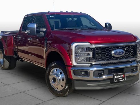 Certified 2025 Ford F450 Lariat w/ Lariat Ultimate Package AWD/4WD image 3