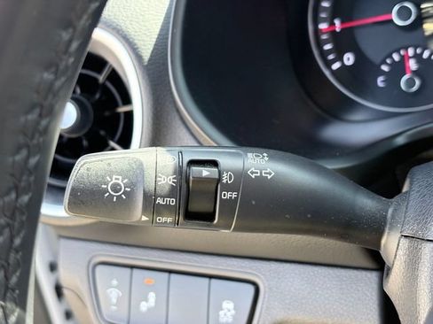 Used 2023 Kia Forte GT-Line w/ GT-Line Premium Package FWD image 13