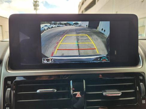 Used 2023 Lexus GX 460 Premium image 16