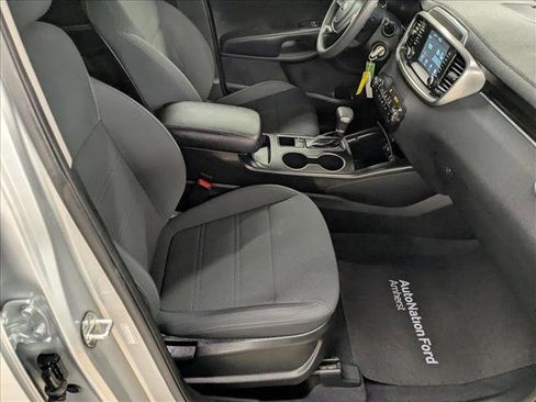 Used 2019 Kia Sorento L image 22