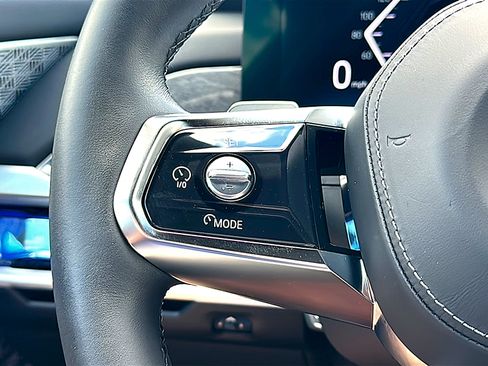 New 2024 BMW i7 xDrive60 w/ Executive Package AWD/4WD image 19