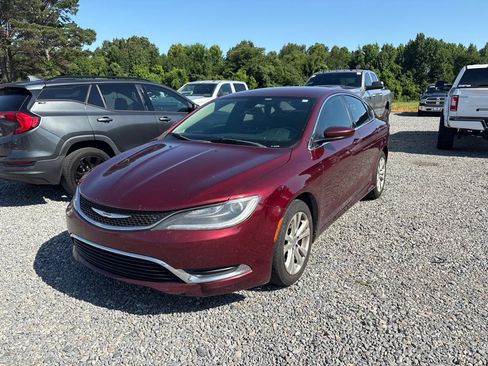 Used 2017 Chrysler 200 Limited Platinum FWD image 6