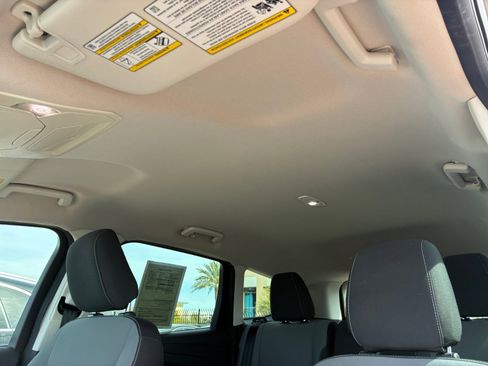 Used 2018 Ford Escape SE image 30