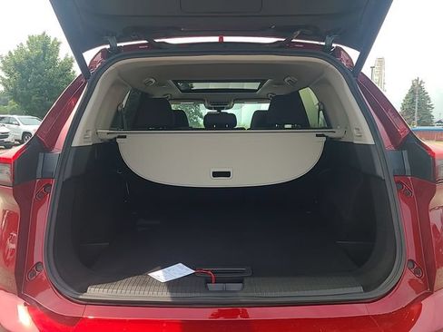 Used 2025 Nissan Rogue SV AWD/4WD image 32