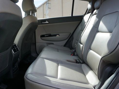 Used 2018 Kia Sportage EX w/ EX Premium Package image 24