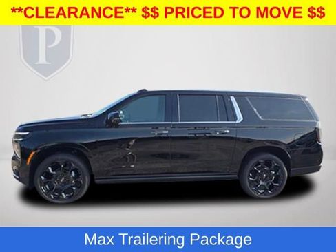 New 2026 Chevrolet Suburban High Country AWD/4WD image 12