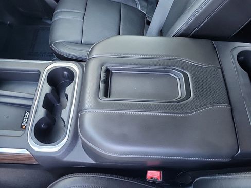 Used 2019 Chevrolet Silverado 1500 High Country w/ Technology Package image 21