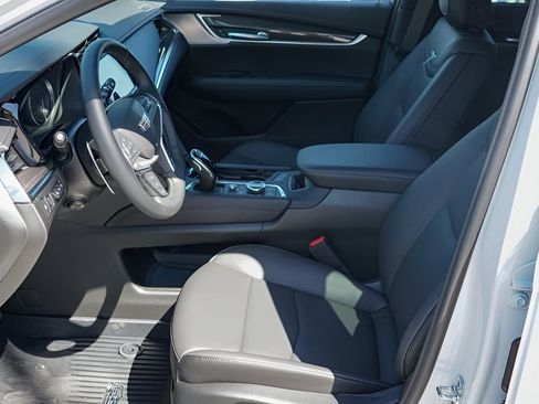 New 2026 Cadillac XT5 Sportv w/ LPO, Onyx Lite Package image 10