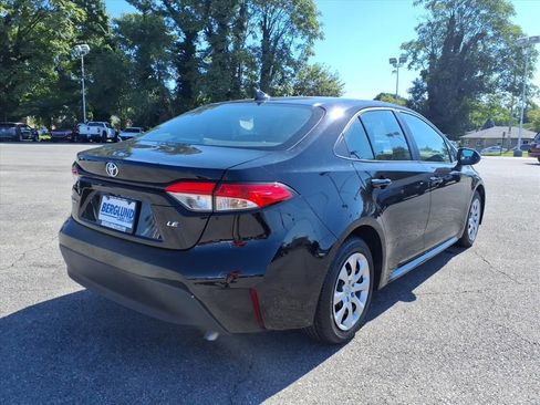 Used 2024 Toyota Corolla LE image 4