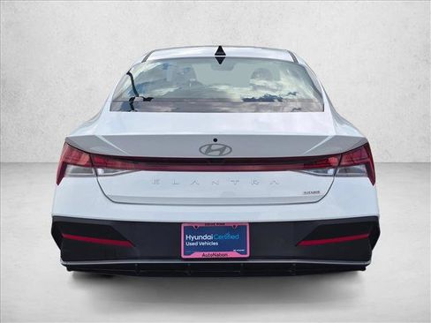 Certified 2025 Hyundai Elantra Hybrid FWD image 7