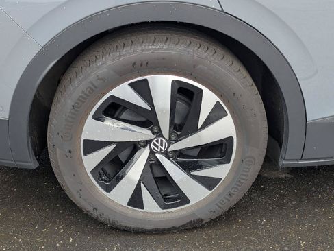 Used 2024 Volkswagen ID.4 2WD image 6