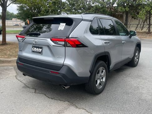 Used 2024 Toyota RAV4 XLE FWD image 8