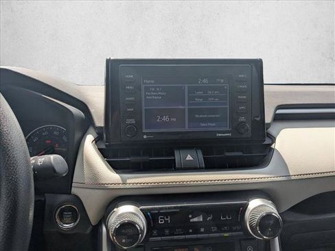 Used 2020 Toyota RAV4 XLE FWD image 12